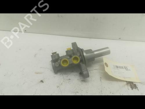 Used Brake master cylinder Brake master cylinder RENAULT KANGOO Express (FW0/1_) 1.5 dCi 75 (FW07, FW10, FW04) (75 hp) 9601220 9601220