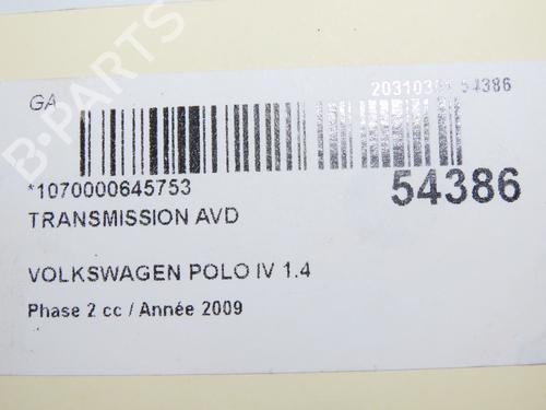 Used Right front driveshaft VW POLO IV (9N_, 9A_) 1.4 TDI (70 hp) 29739508