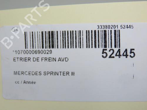 Used Right front brake caliper MERCEDES-BENZ SPRINTER 4-t Van (B907, B910) 414 CDI RWD (907.643, 907.645, 907.647) (143 hp) 31120389