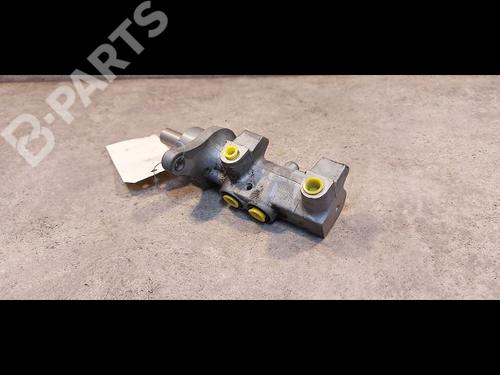 Used Brake master cylinder DACIA DUSTER (HS_) 1.5 dCi (HSMC) (107 hp) 9611961