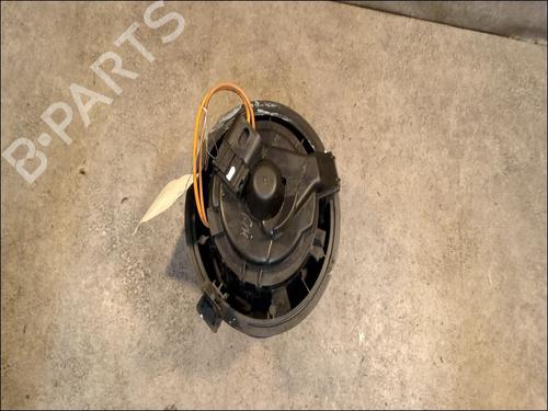 heater-blower-motor-renault-clio-iv-bh_-15-dci-90-272101005r-2012-2013-2014-2015-2016-2017-2018-2019-2020-2021-9613769 main image