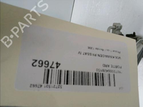 Dør højre bagtil Dør højre bagtil 15643409 15643409