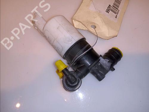 Used Washer pump RENAULT SCÉNIC II (JM0/1_) 2.0 dCi (JM1K) (150 hp) 14881649