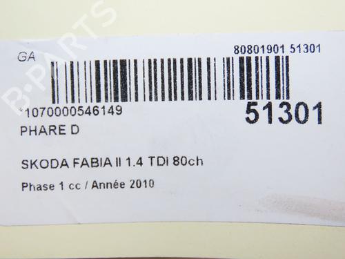 Used Right headlight SKODA FABIA II (542) 1.4 TDI (80 hp) 28832445