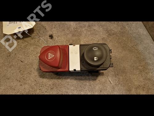 Used Warning switch RENAULT SCÉNIC II (JM0/1_) 1.9 dCi (JM0G, JM12, JM1G, JM2C) (120 hp) 9616085