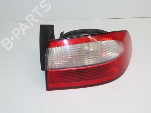 Used Right taillight Right taillight RENAULT LAGUNA II (BG0/1_) 2.0 16V (BG00, BG0K, BG0P, BG0W) (135 hp) 33633992 33633992