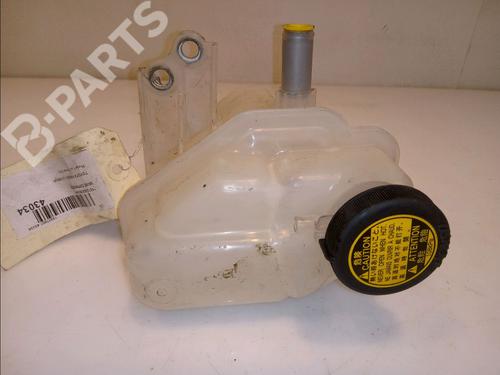 Used Expansion tank Expansion tank TOYOTA YARIS (_P13_) 1.5 Hybrid (NHP130_, NHP130) (101 hp) 11114507 11114507