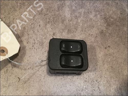 Used Left front window switch Left front window switch OPEL CORSA C (X01) 1.2 (F08, F68) (75 hp) 9610886 9610886