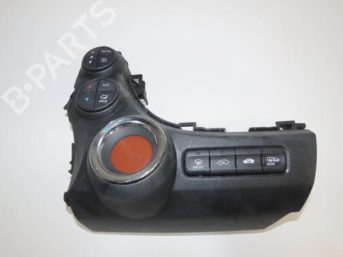 Used Climate control Climate control HONDA JAZZ III (GE_, GG_, GP_, ZA_) 1.3 i (GE6, GG3, GG6) (100 hp) 33222724 33222724