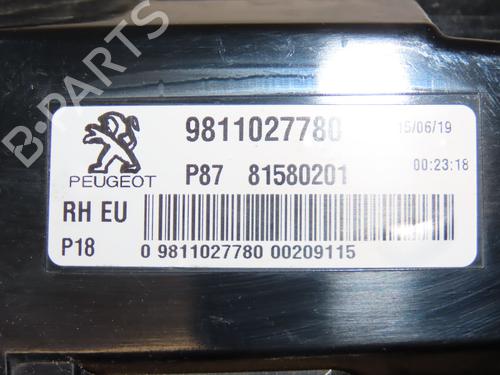 Used Right tailgate light Right tailgate light PEUGEOT 5008 II (MC_, MJ_, MR_, M4_) 1.2 THP (MRHNYH, MRHNYW, MRHNSJ, MRHNSU, MRHNSM) (131 hp) 28969494 28969494