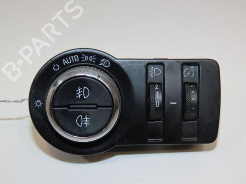 Used Headlight switch Headlight switch CHEVROLET CRUZE (J300) 1.8 (141 hp) 18351419 18351419