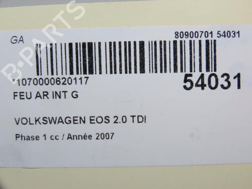 Używane Lampa tylna klapy bagażnika lewa VW EOS (1F7, 1F8) 2.0 TDI (140 hp) 30824937