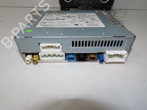 Used Radio Radio RENAULT MEGANE IV Hatchback (B9A/M/N_) 1.5 dCi 110 (B9A3) (110 hp) 36758150 36758150