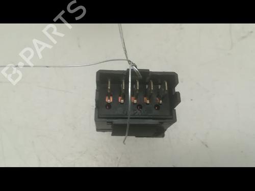 left-front-window-switch-citroen-berlingo-berlingo-first-mpv-mf_-gjk_-gfk_-20-hdi-90-mfrhy-6552z7-1996-9598258 main image