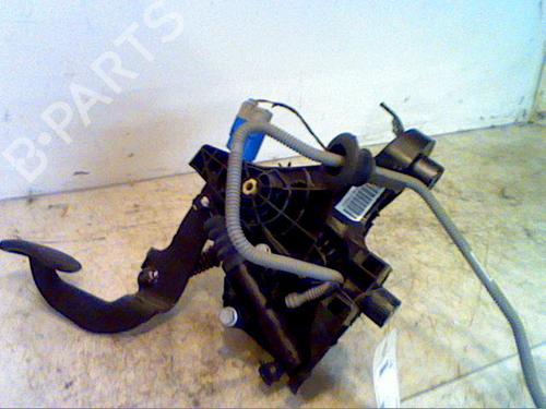 Break pedal RENAULT TRAFIC III Van (FG_) 1.6 dCi 115 (FGMD) | BP23173675I19 