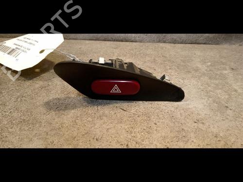 Used Warning switch Warning switch PEUGEOT 406 (8B) 2.0 HDI 90 (90 hp) 9616070 9616070