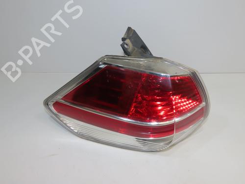 Farolim esquerdo Farolim esquerdo NISSAN X-TRAIL III (T32_, T32R, T32RR) 1.6 dCi (T32) (130 hp) 33417885 33417885
