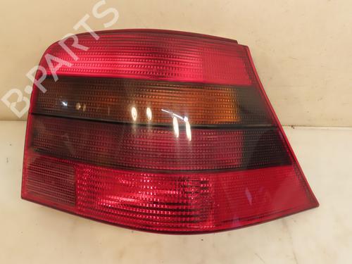 Used Right taillight Right taillight 33132568 33132568