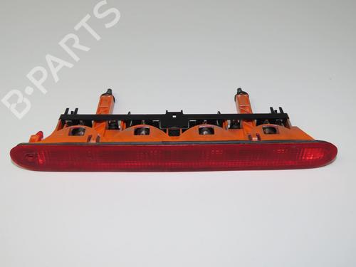 Troisième feu stop PEUGEOT 307 (3A/C) 1.6 16V (109 hp) 32076178