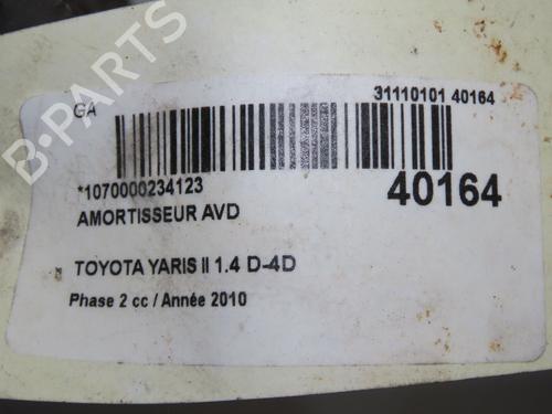 Used Right front shock absorber Right front shock absorber TOYOTA YARIS (_P9_) 1.4 D-4D (NLP90_, NLP90R) (90 hp) 9608085 9608085