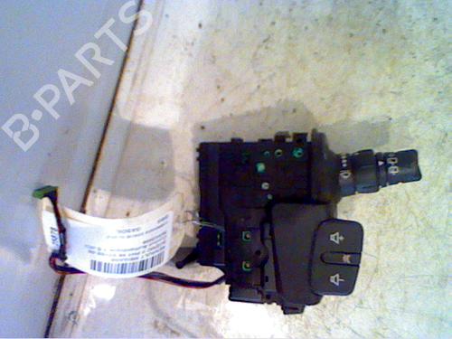 Used Steering column stalk RENAULT SCÉNIC II (JM0/1_) 1.5 dCi (JM1E, JM16) (106 hp) 23174533