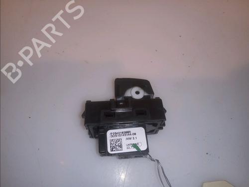 Used Right rear window switch Right rear window switch RENAULT CLIO V (B7_) 1.0 TCe 90 (B7MT) (91 hp) 14951599 14951599