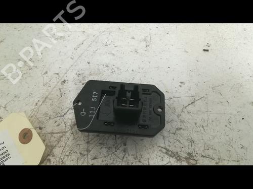 Used Heater resistor Heater resistor TOYOTA YARIS (_P9_) 1.4 D-4D (NLP90_, NLP90R) (90 hp) 11677133 11677133