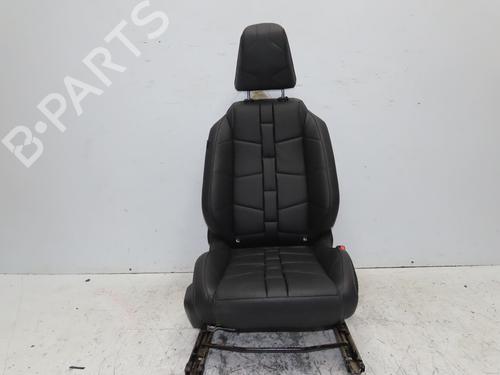 Asiento delantero derecho Asiento delantero derecho DS DS 3 / DS 3 CROSSBACK (UR_, UC_, UJ_) 1.2 PureTech 130 (URHNSS) (131 hp) 31984646 31984646
