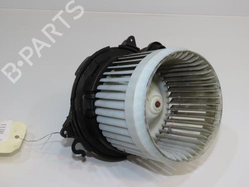 Used Heater blower motor Heater blower motor DACIA SANDERO II 1.0 SCe 75 (B8JC, B8JD, B8NC) (73 hp) 32377308 32377308