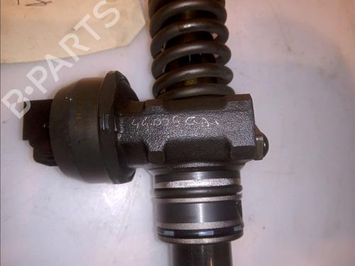 Used Injector VW GOLF V (1K1) 1.9 TDI (90 hp) 14950217