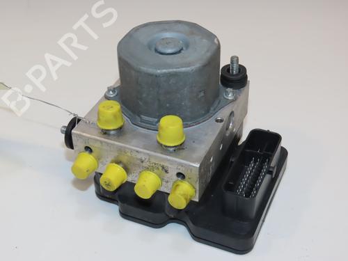 Used ABS pump RENAULT KADJAR (HA_, HL_) 1.2 TCe 130 (HLMR) (130 hp) 29469733