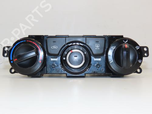 Used Climate control Climate control 18476720 18476720