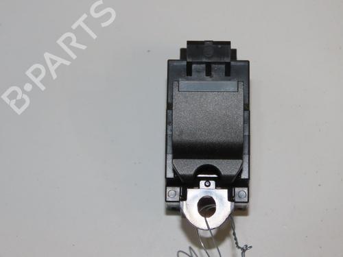 left-rear-window-switch-land-rover-range-rover-evoque-l538-2011-2012-2013-2014-2015-2016-2017-2018-2019-36511073 main image