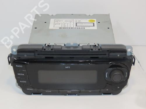 Used Radio SEAT IBIZA IV (6J5, 6P1) 1.9 TDI (105 hp) 18837258