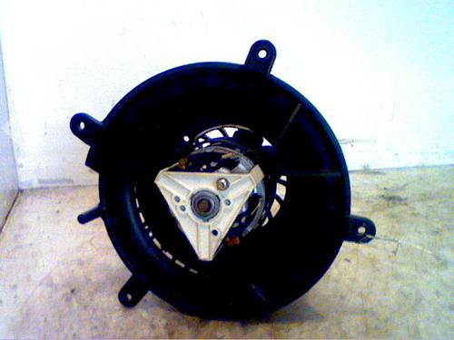 Used Heater blower motor Heater blower motor MERCEDES-BENZ E-CLASS (W210) E 220 CDI (210.006) (143 hp) 36493620 36493620