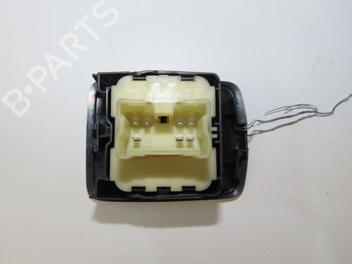 Used Left front window switch Left front window switch DACIA SANDERO II 1.0 SCe 75 (B8JC, B8JD, B8NC) (73 hp) 33132547 33132547