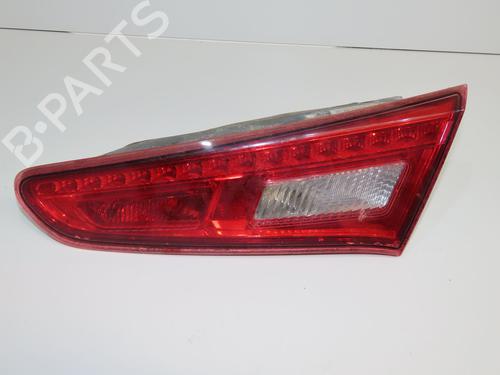 right-tailgate-light-alfa-romeo-giulietta-940_-2010-2011-2012-2013-2014-2015-2016-2017-2018-2019-2020-36682383 main image