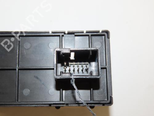 Left front window switch FIAT 500L (351_, 352_) 1.3 D Multijet (199LXY1A, 199LXY11) | BP28831729I27 