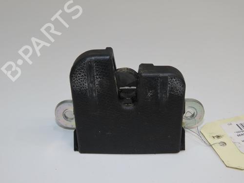 Used Tailgate lock VW GOLF VI (5K1) 1.6 TDI (105 hp) 32332394