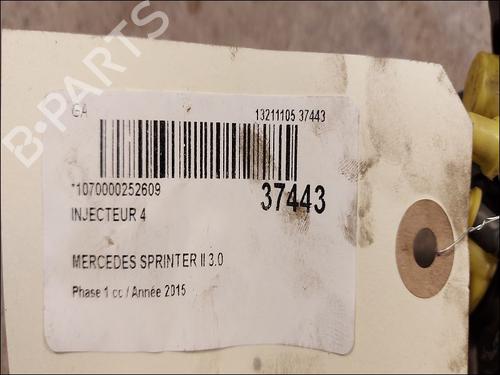 Used Injector Injector MERCEDES-BENZ SPRINTER 3,5-t Van (B906) 319 CDI / BlueTEC (906.631, 906.633, 906.635, 906.637) (190 hp) 9609954 9609954