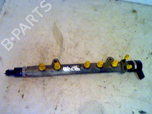 Used Injection rail Injection rail 36493347 36493347