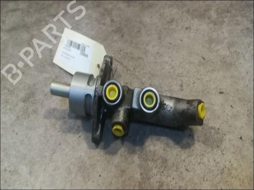 Used Brake master cylinder TOYOTA AVENSIS (_T25_) 2.0 D-4D (CDT250_, CDT250R) (116 hp) 23173728