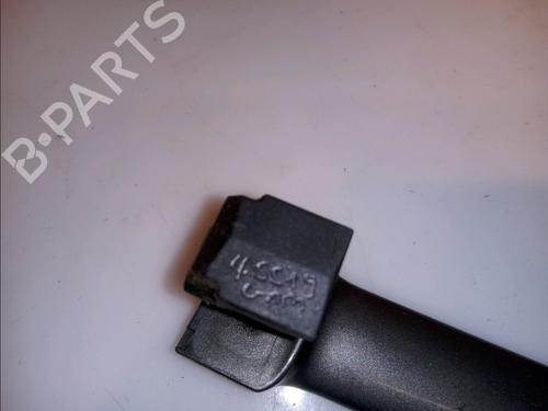 Used Front right exterior door handle TOYOTA COROLLA Verso (ZER_, ZZE12_, R1_) 2.2 D-4D (AUR10_, AUR10R) (136 hp) 23175854