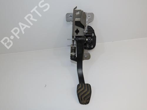 Used Clutch pedal RENAULT MEGANE IV Hatchback (B9A/M/N_) 1.6 dCi 130 (B9A4) (130 hp) 30606496