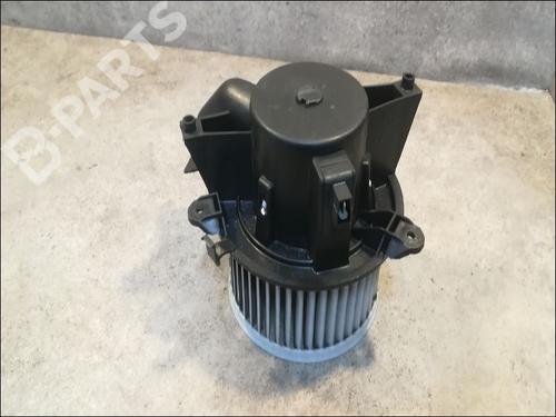 Used Heater blower motor FIAT PUNTO (188_) 1.2 16V 80 (188.233, .235, .253, .255, .333, .353, .639,... (80 hp) 9608940