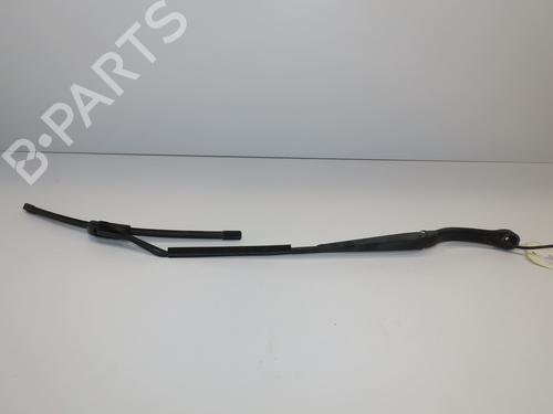 Used Front windshield wiper arm JAGUAR XJ (X350, X358) 3.6 (258 hp) 29263829