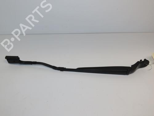 Used Front windshield wiper arm RENAULT MEGANE E-TECH SUV EV60 (BNJ1) (218 hp) 28969775