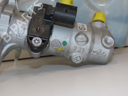 Brake master cylinder SEAT ATECA (KH7, KHP) 1.6 TDI | BP28967660M77 - Image 5