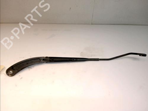 Used Front windshield wiper arm RENAULT MEGANE II (BM0/1_, CM0/1_) 1.6 16V (BM0C, CM0C) (113 hp) 14881212