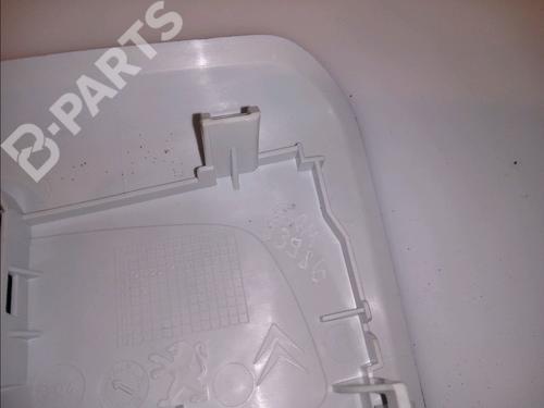 Interior roof light PEUGEOT 208 I (CA_, CC_) 1.2 VTI 82 | BP11103917I8